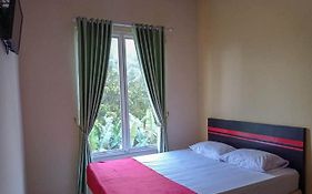 Rama Shinta Homestay Near Gembira Loka Zoo Redpartner